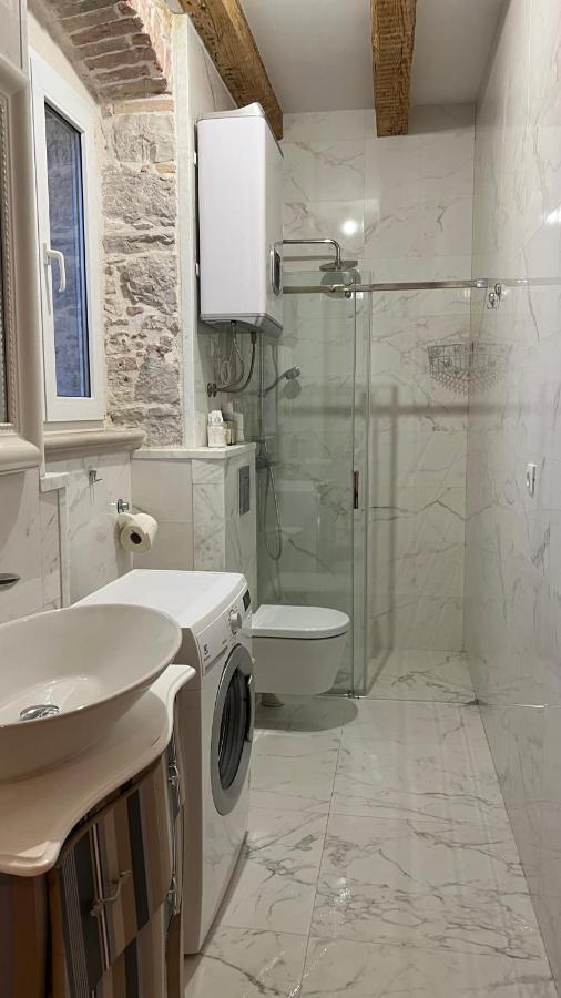 شقة Palazzo Di Toma ميلنا المظهر الخارجي الصورة