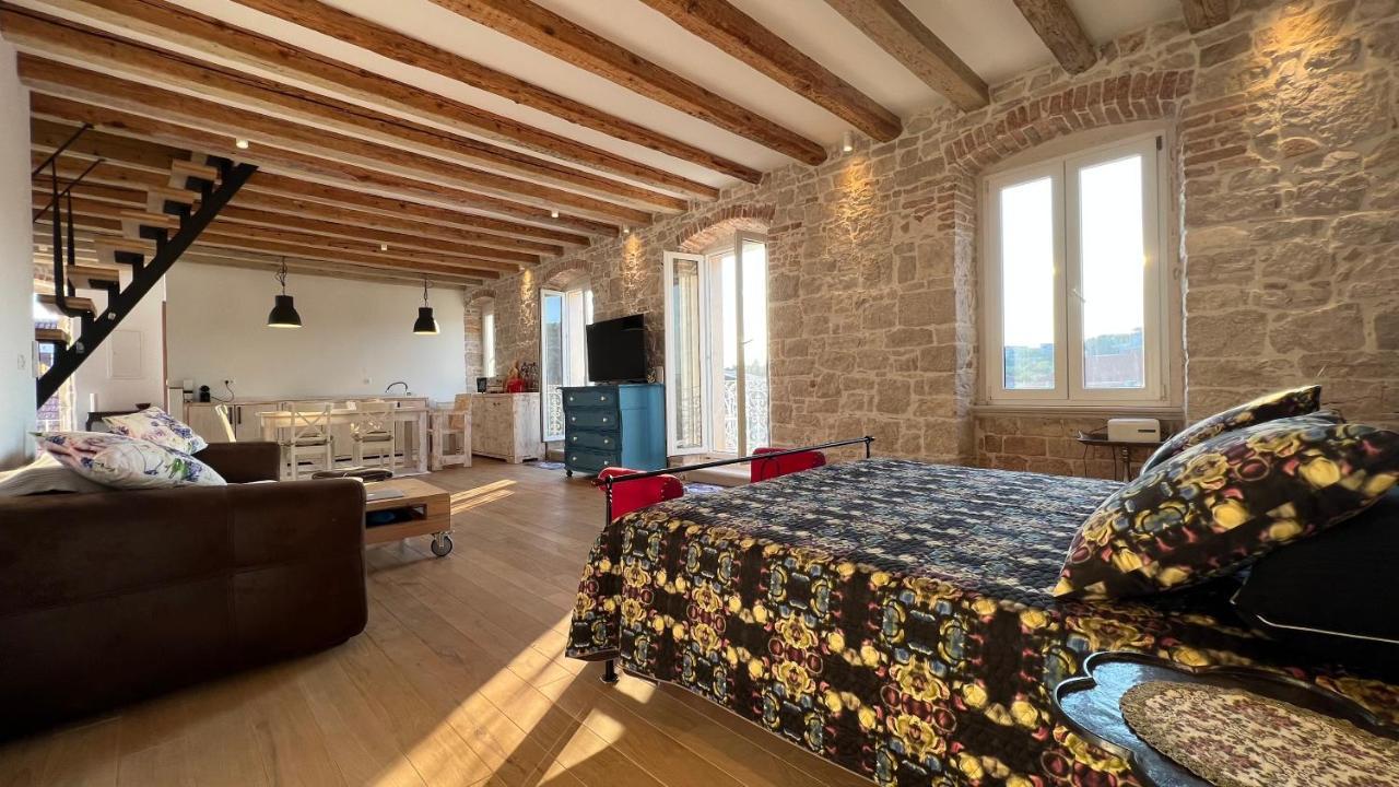 شقة Palazzo Di Toma ميلنا المظهر الخارجي الصورة